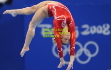 华体会下载-从无人问津到团队核心，一位白人落选秀的领袖之路